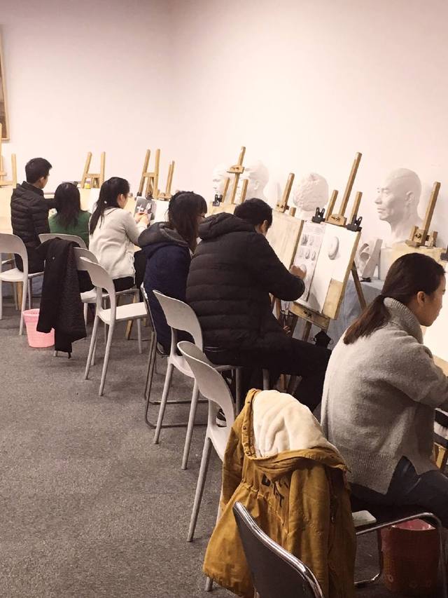 八哥美术培训学校展示